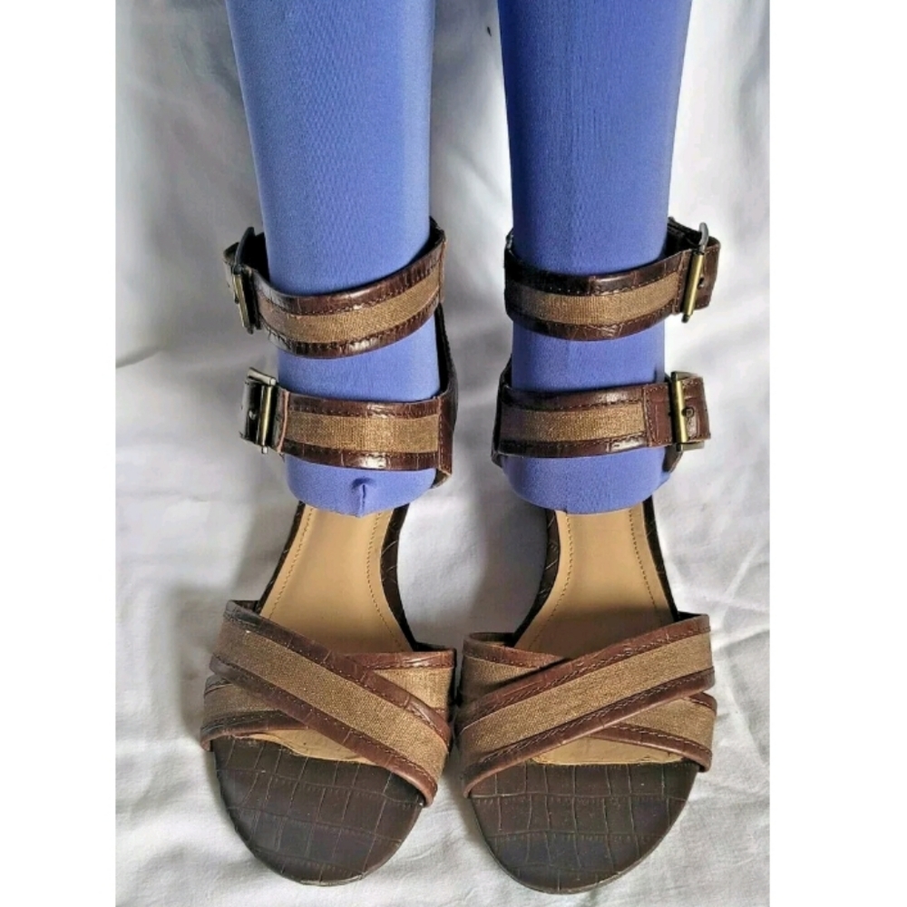 Circa Joan David  Wedge  Brown Sandals Size 7